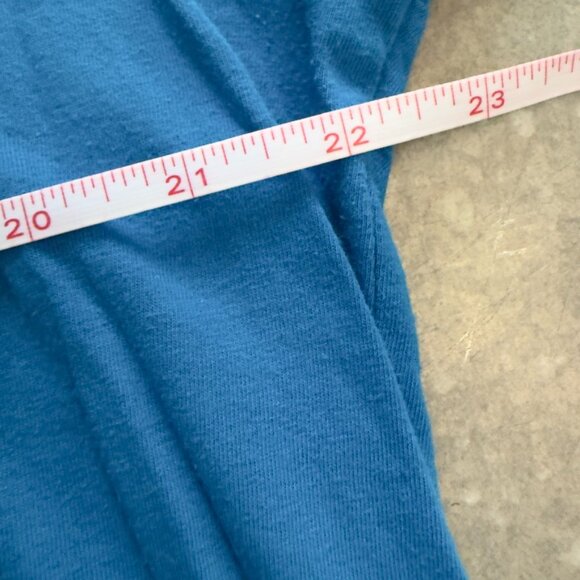 Under Armour “Time to Shine” Tee + Layer 8 Quick-Dry Shorts – Size XL - Picture 10 of 12